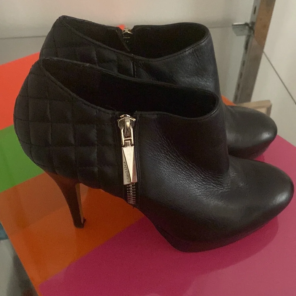 Shoes - Picture 3 of 3